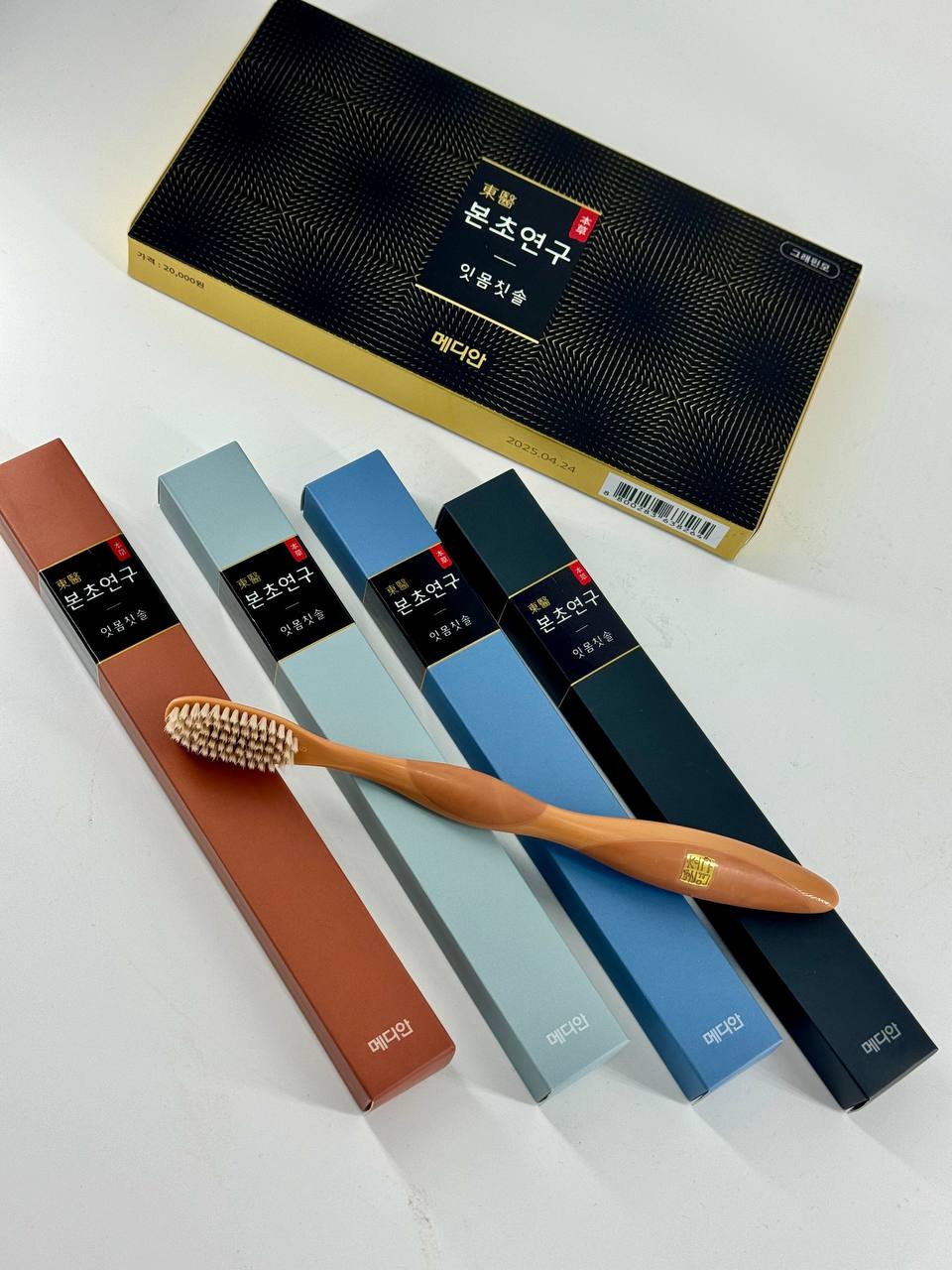 Median | Dongui Boncho Yeongu Toothbrush [4pc] - blushcraft